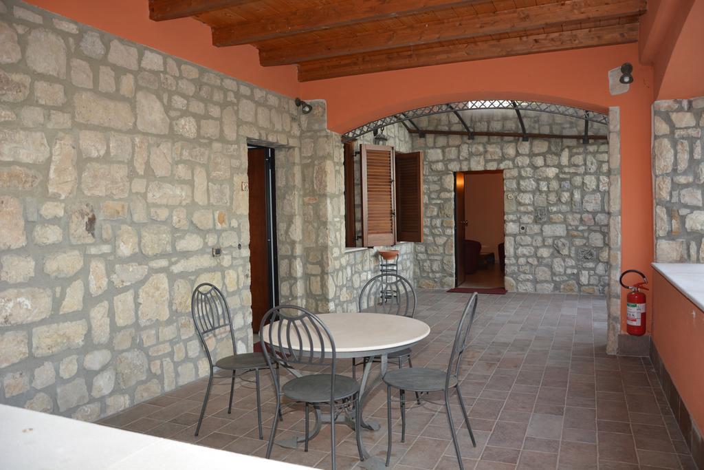 Pinus Rooms Benevento Exterior foto
