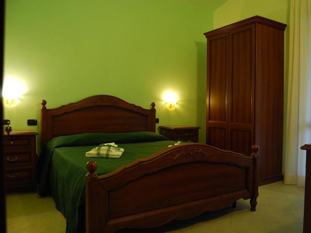 Pinus Rooms Benevento Exterior foto